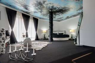 Отель Hotel BATS Петрич Апартаменты-люкс с 1 спальней-1